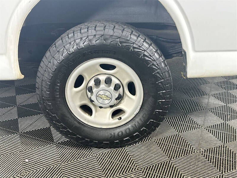 2022 Chevrolet Express 2500