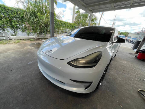 2019 Tesla Model 3 Standard Range Plus