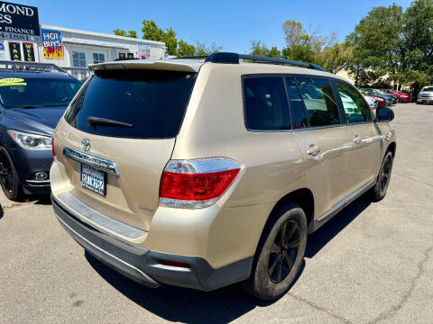 2013 Toyota Highlander Plus