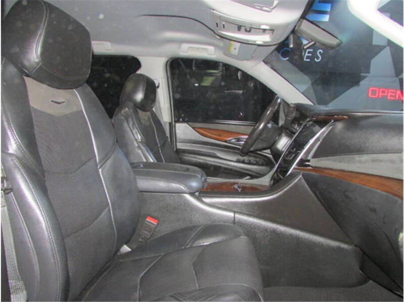 2018 Cadillac Escalade ESV Standard