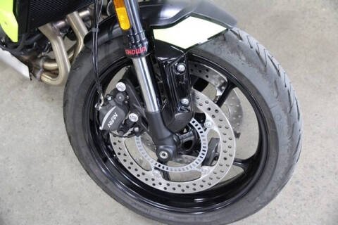 2024 Triumph Trident 66