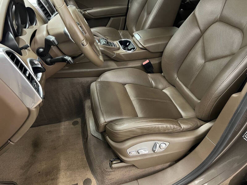 2011 Porsche Cayenne Turbo