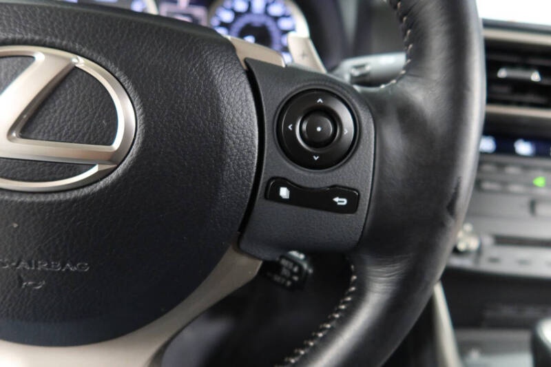 2016 Lexus IS 300