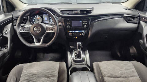2018 Nissan Rogue Sport SV