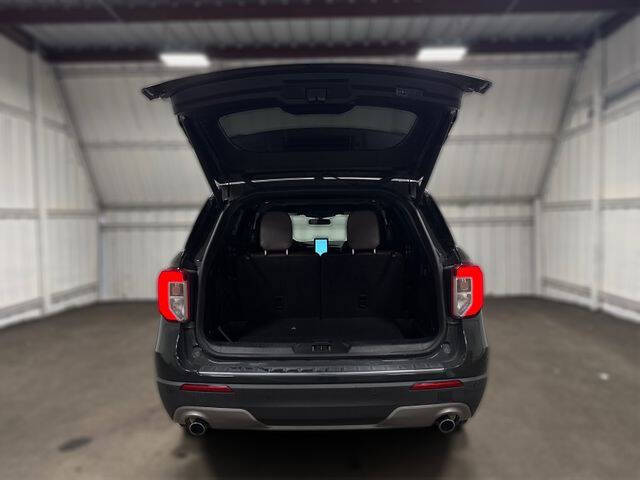 2022 Ford Explorer Hybrid Platinum