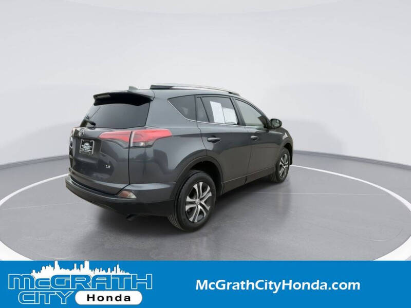 2017 Toyota RAV4 LE