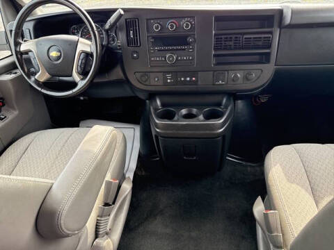 2017 Chevrolet Express LS 2500