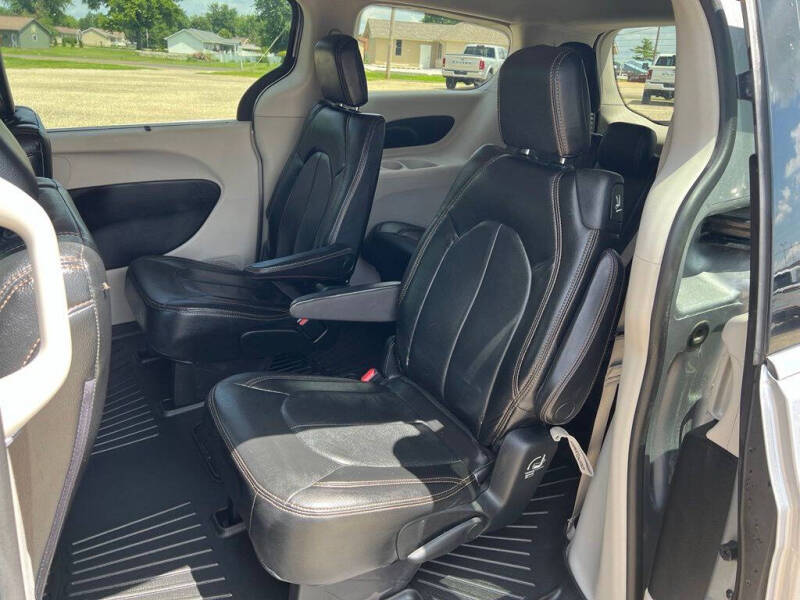 2019 Chrysler Pacifica Touring Plus