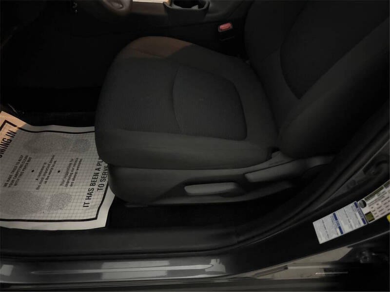 2020 Toyota RAV4 Hybrid LE