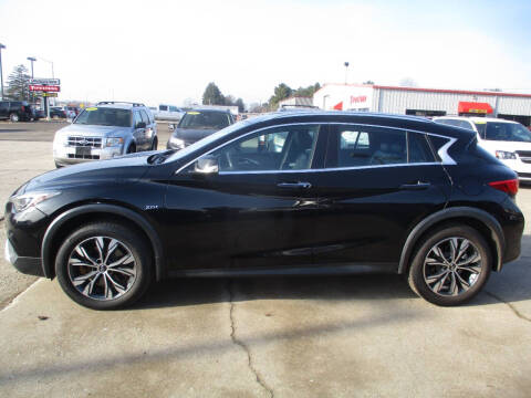 2018 Infiniti QX30 Essential