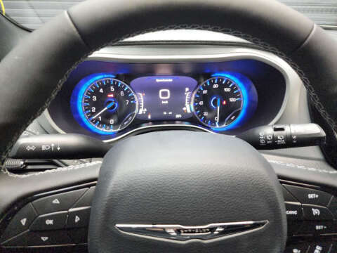 2024 Chrysler Pacifica Touring