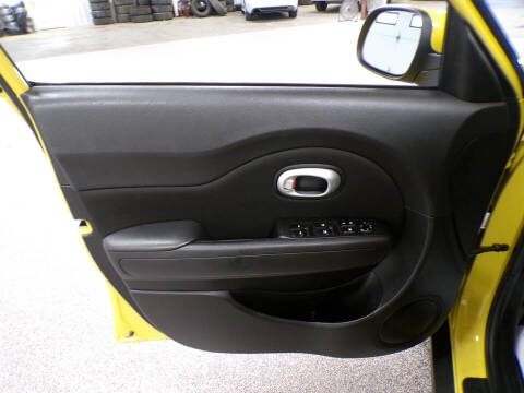 2015 Kia Soul +