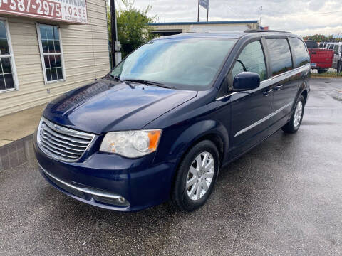 2014 Chrysler Town and Country for sale at Silver Auto Partners in San Antonio TX