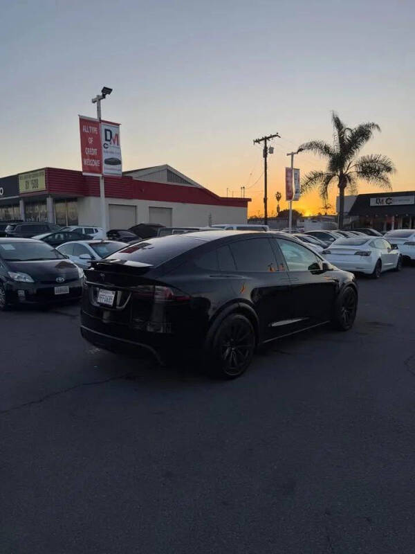 2023 Tesla Model X Standard Range