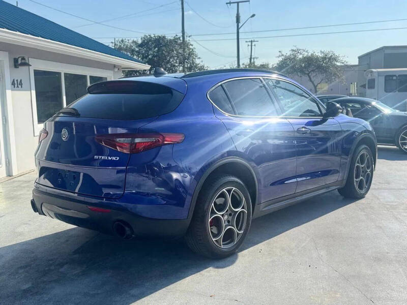 2022 Alfa Romeo Stelvio Sprint