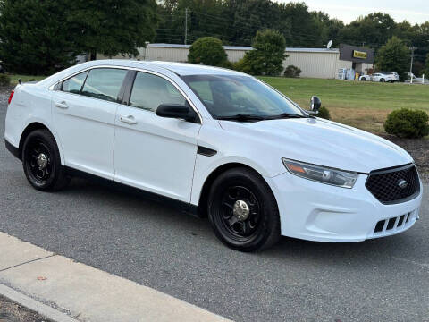 2017 Ford Taurus for sale at ECONO AUTO INC in Spotsylvania VA