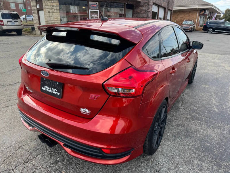2018 Ford Focus ST