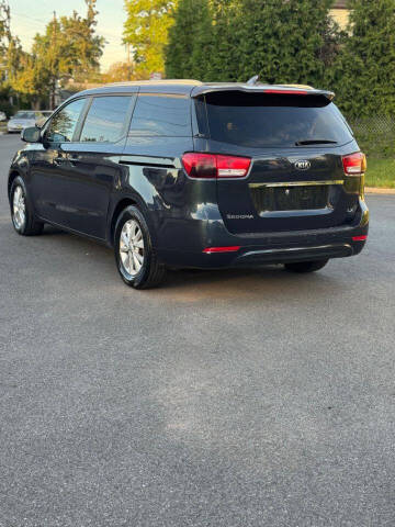 2016 Kia Sedona LX