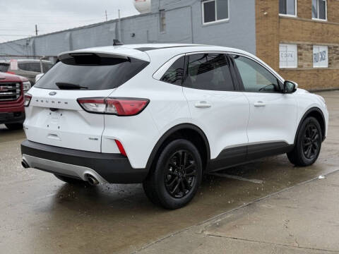 2020 Ford Escape SE