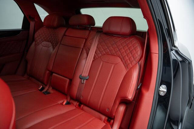 2021 Bentley Bentayga V8