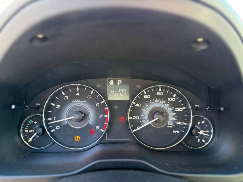 2010 Subaru Legacy 2.5i Premium