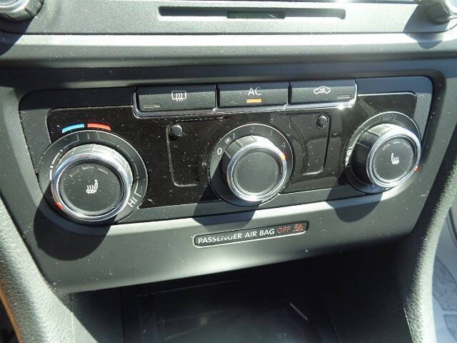 2012 Volkswagen Golf 2.5L PZEV