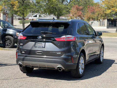 2020 Ford Edge Titanium
