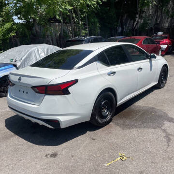 2022 Nissan Altima 2.5 S