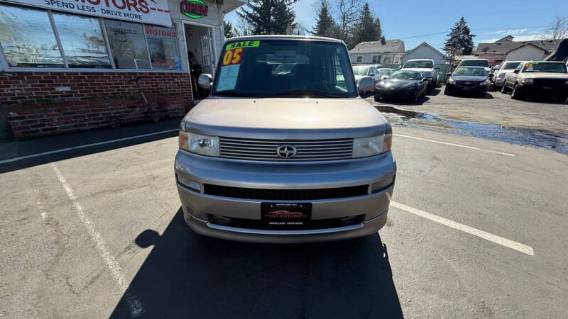 2005 Scion xB