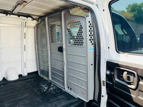 2017 Chevrolet Express 2500