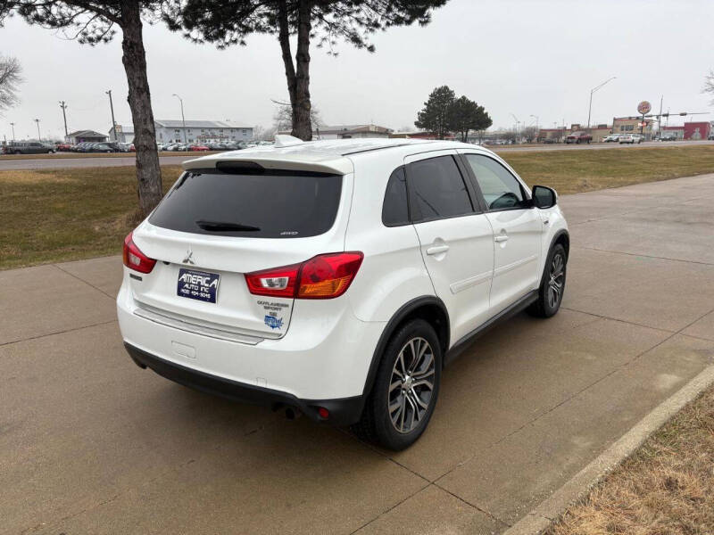 2017 Mitsubishi Outlander Sport 2.4 SE