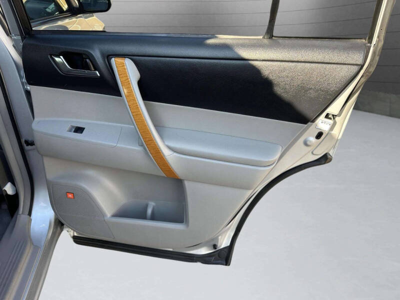 2010 Toyota Highlander Hybrid Limited