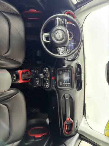 2016 Jeep Renegade Trailhawk