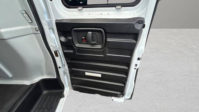 2022 Chevrolet Express 2500