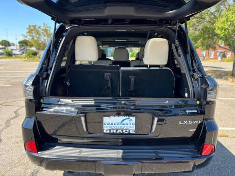 2019 Lexus LX 570