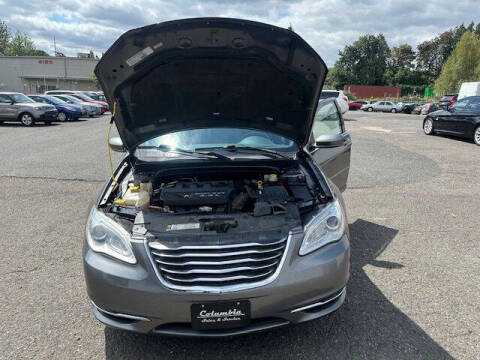 2013 Chrysler 200 Touring