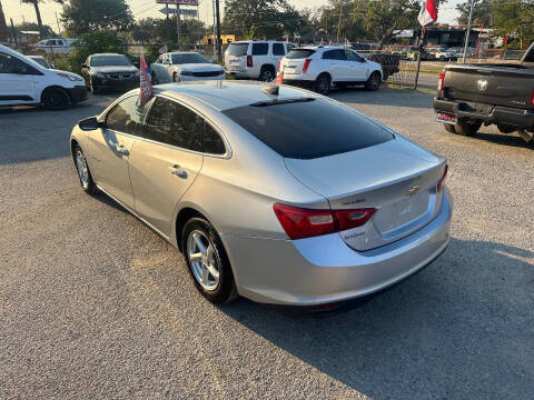 2017 Chevrolet Malibu LS