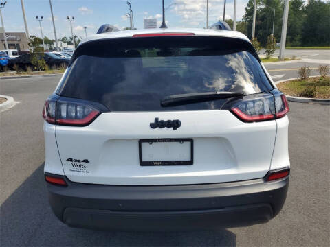 2023 Jeep Cherokee Altitude Lux