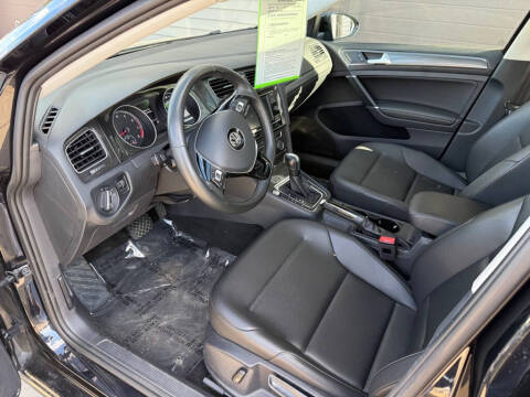 2021 Volkswagen Golf TSI