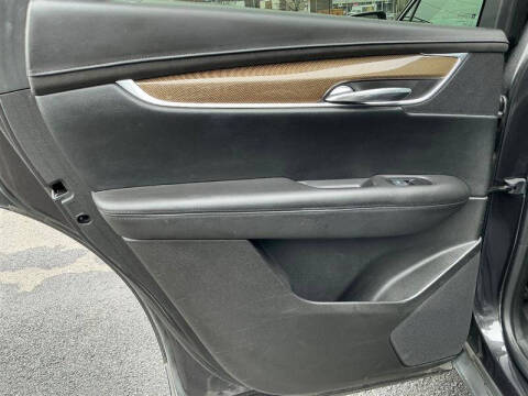 2017 Cadillac XT5 Platinum