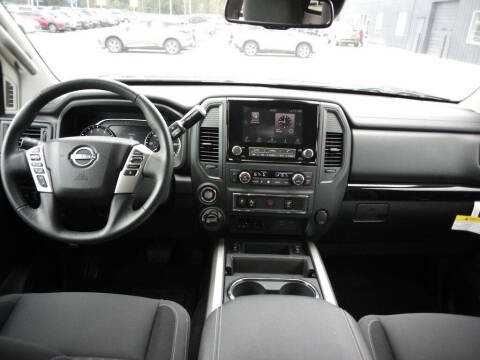 2024 Nissan Titan XD SV