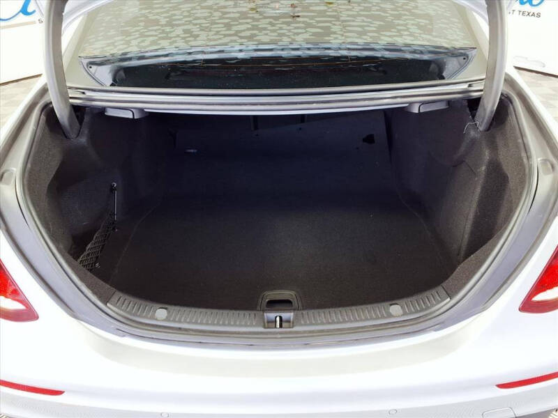 2018 Mercedes-Benz E-Class E 300