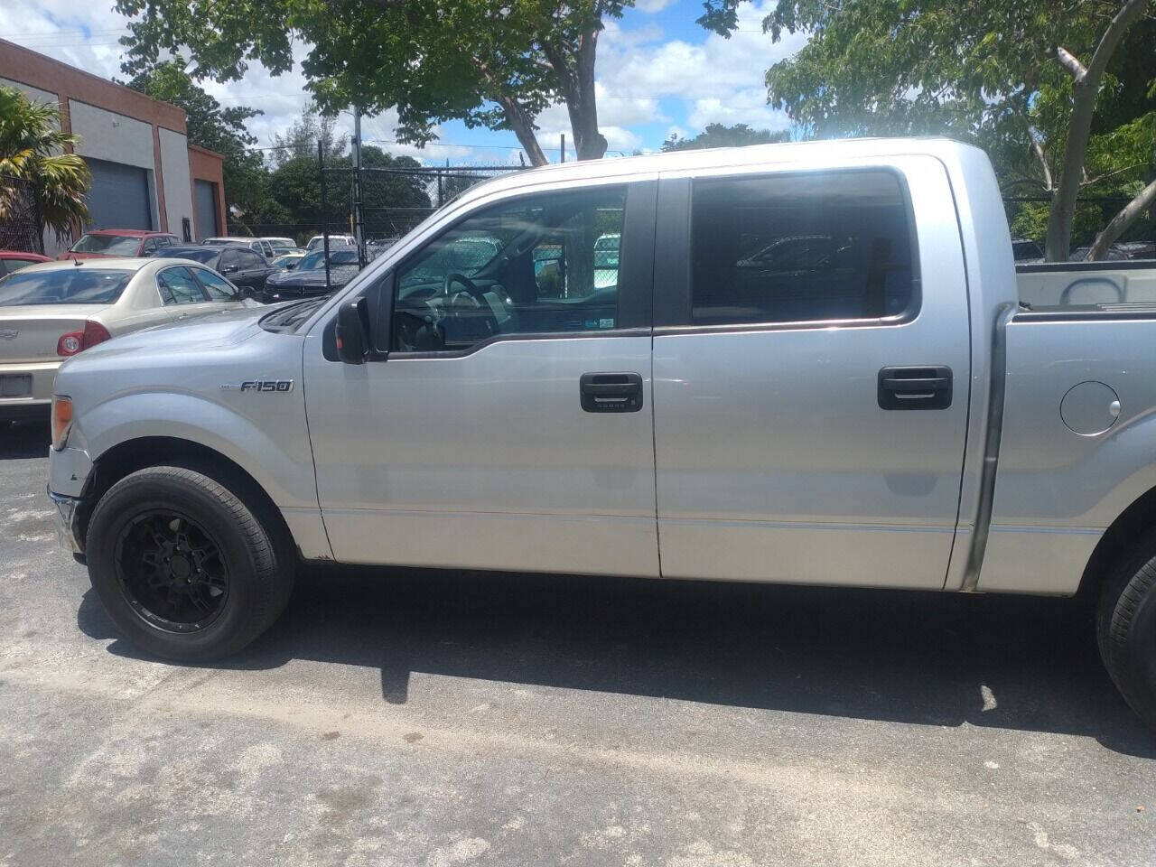 2013 FORD F-150 Pickup - $9,950