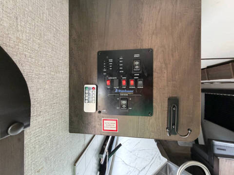 2021 Coleman Lantern