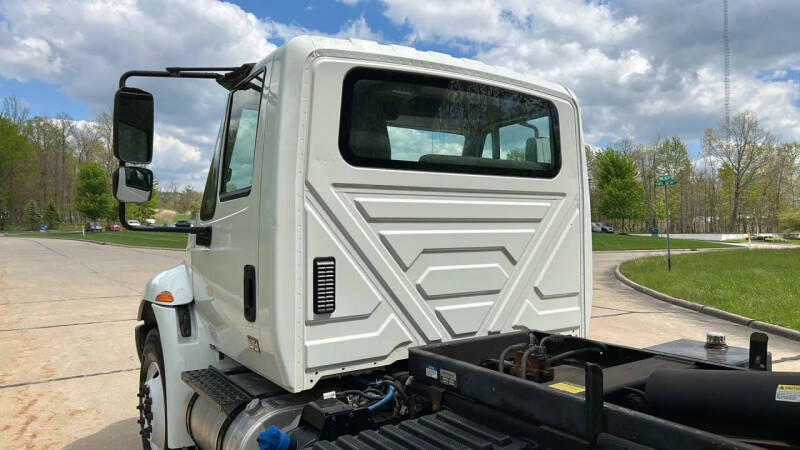 2018 International DuraStar 4300