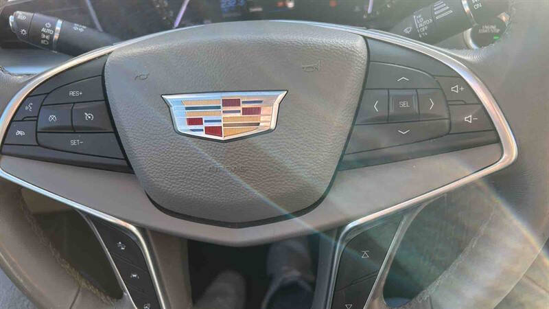 2017 Cadillac XT5 Luxury