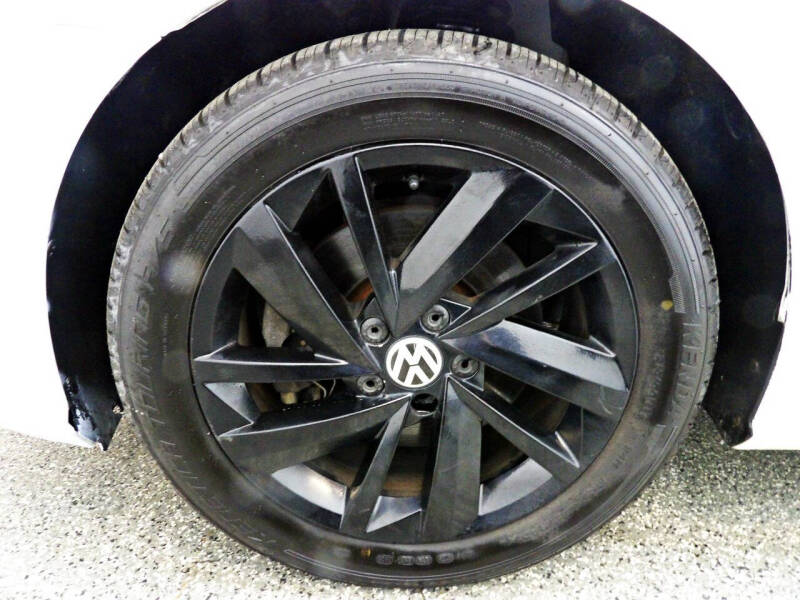 2018 Volkswagen Passat 2.0T SE