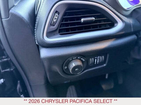 2026 Chrysler Pacifica Select