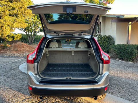 2013 Volvo XC60 T6 Premier Plus