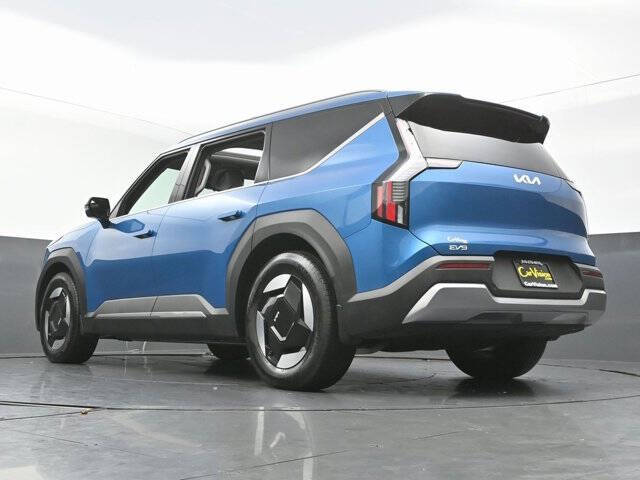 2024 Kia EV9 Wind